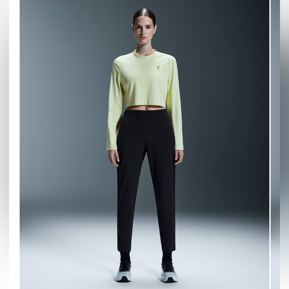 NWOT - On Running Black Lightweight Pants